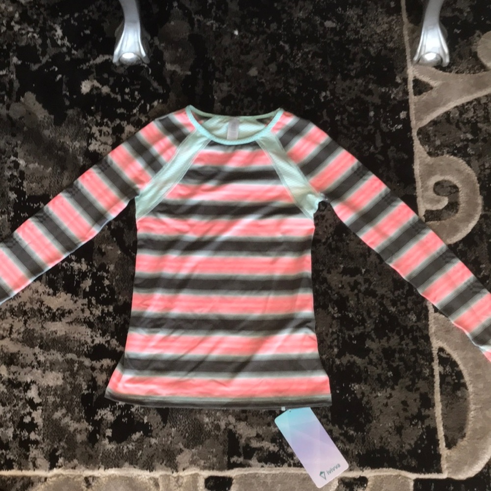 Long sleeve tee